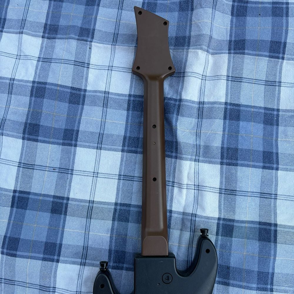 Guitar Hero Live Wireless Guitar 0000654 PS3 PS4 Xbx 360 One No Dongle no strap - detail