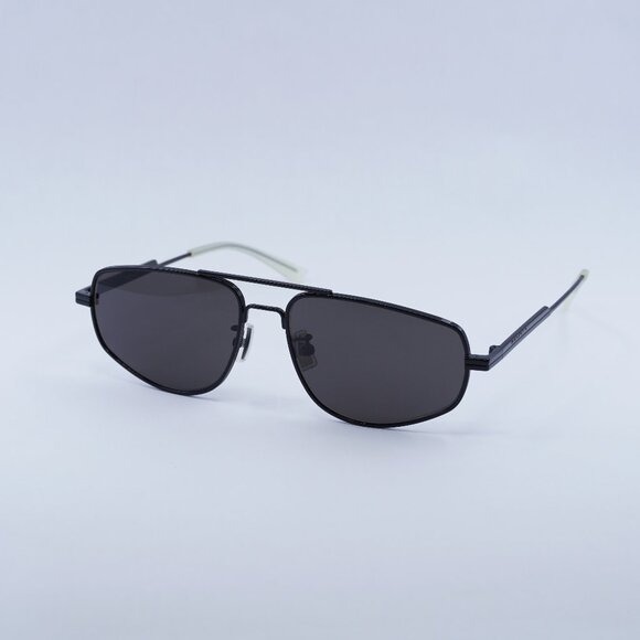 New Bottega Veneta BV1125S 001 Sunglasses - Black Frame, Grey Lenses