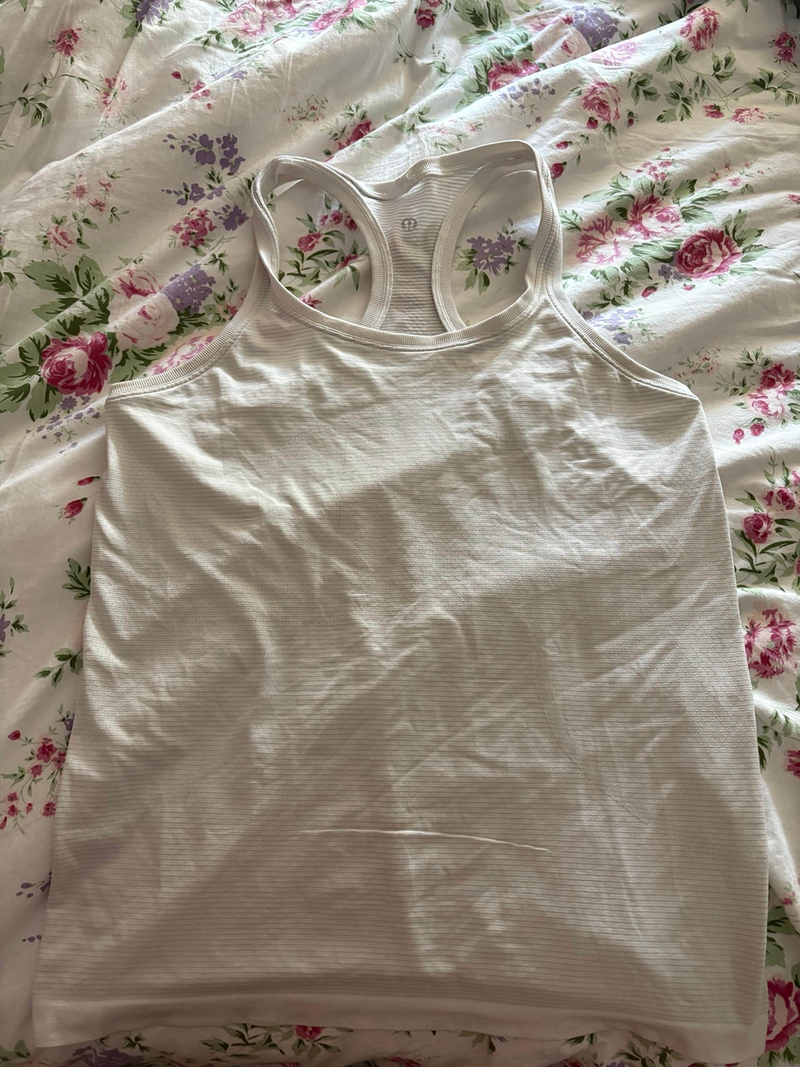 Women’s Lululemon athletic shirt