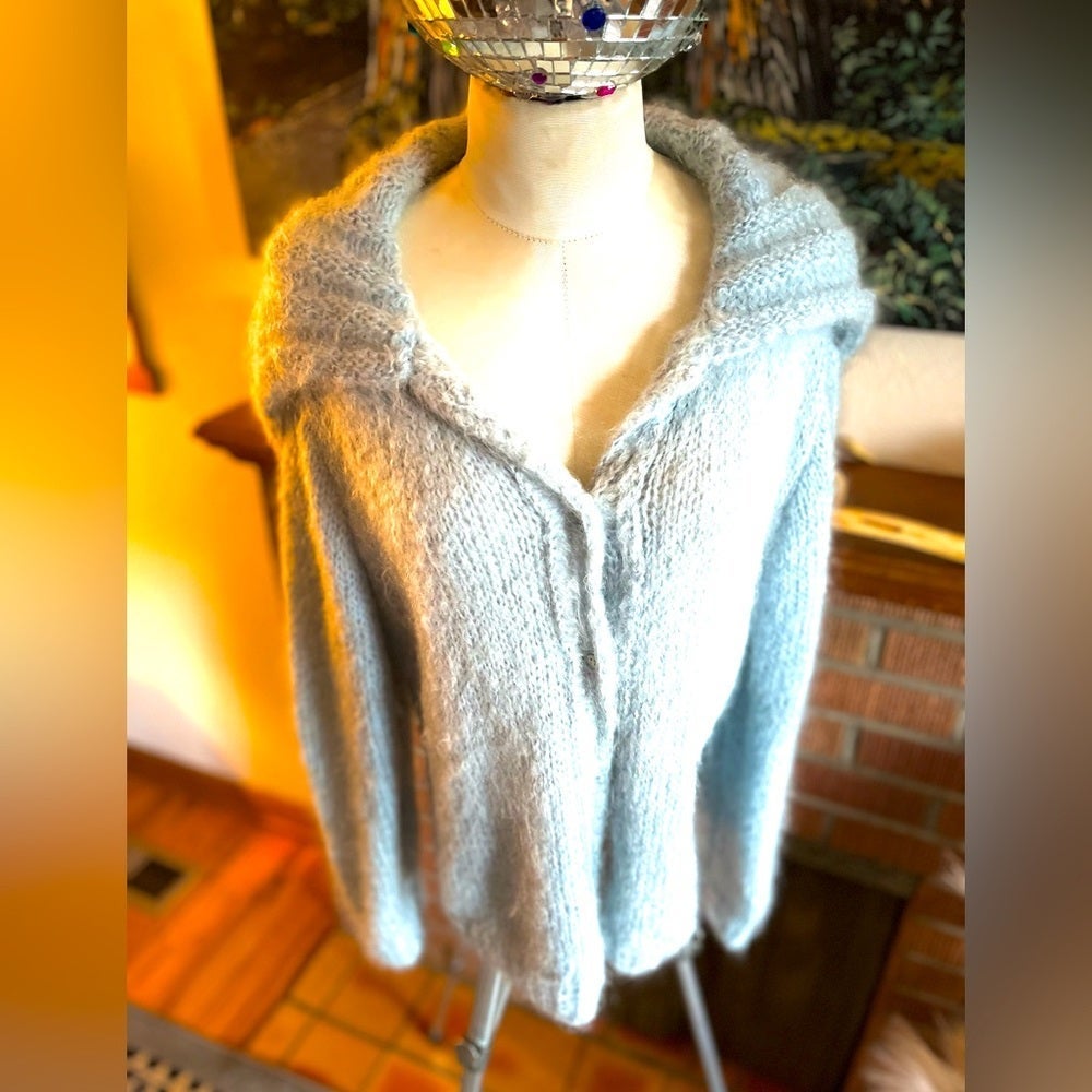 HAND KNIT VINTAGE CARDIGAN