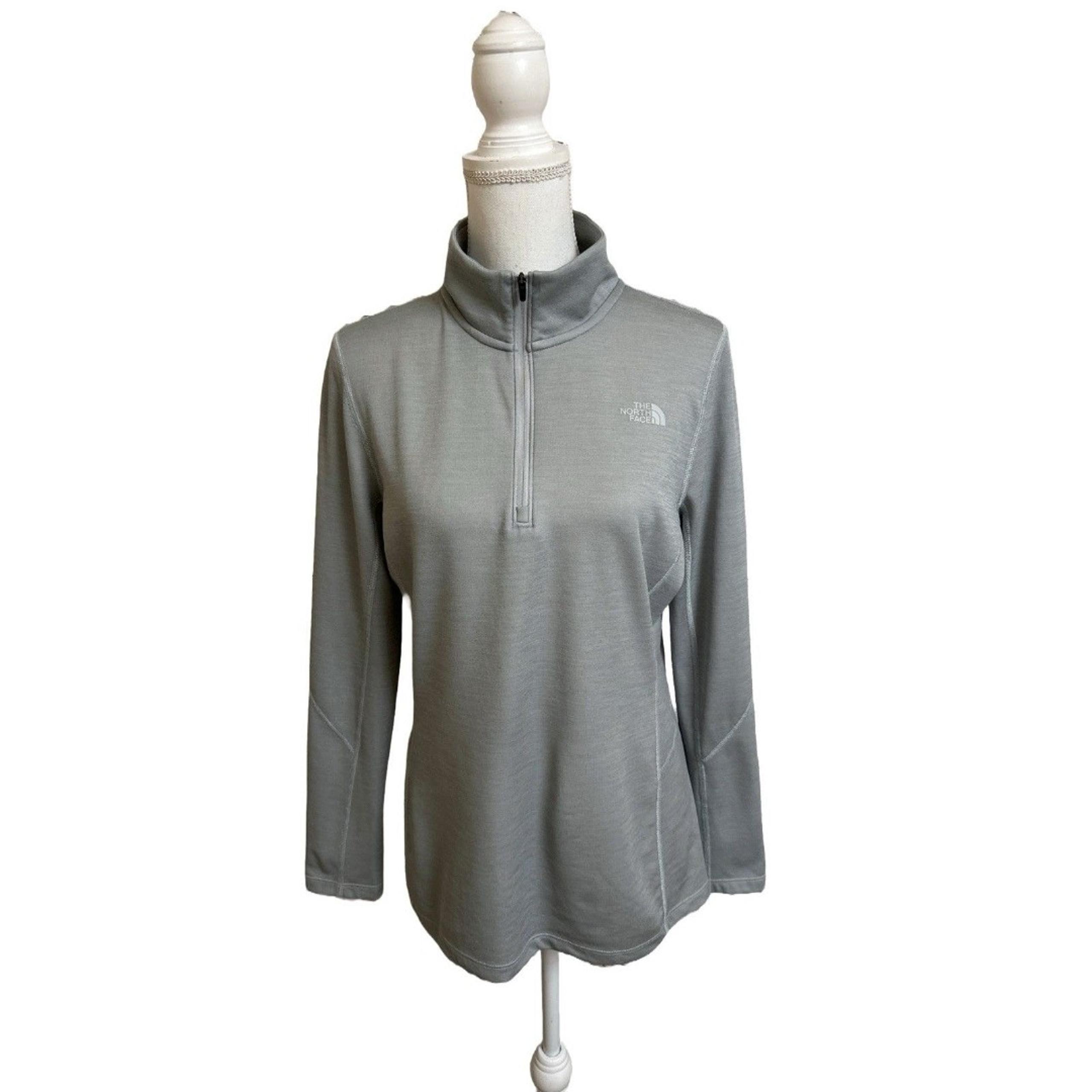 The North Face Women's  L Slim Fit Flash Dry Heather Gray 1/4 Zip Top Pullover