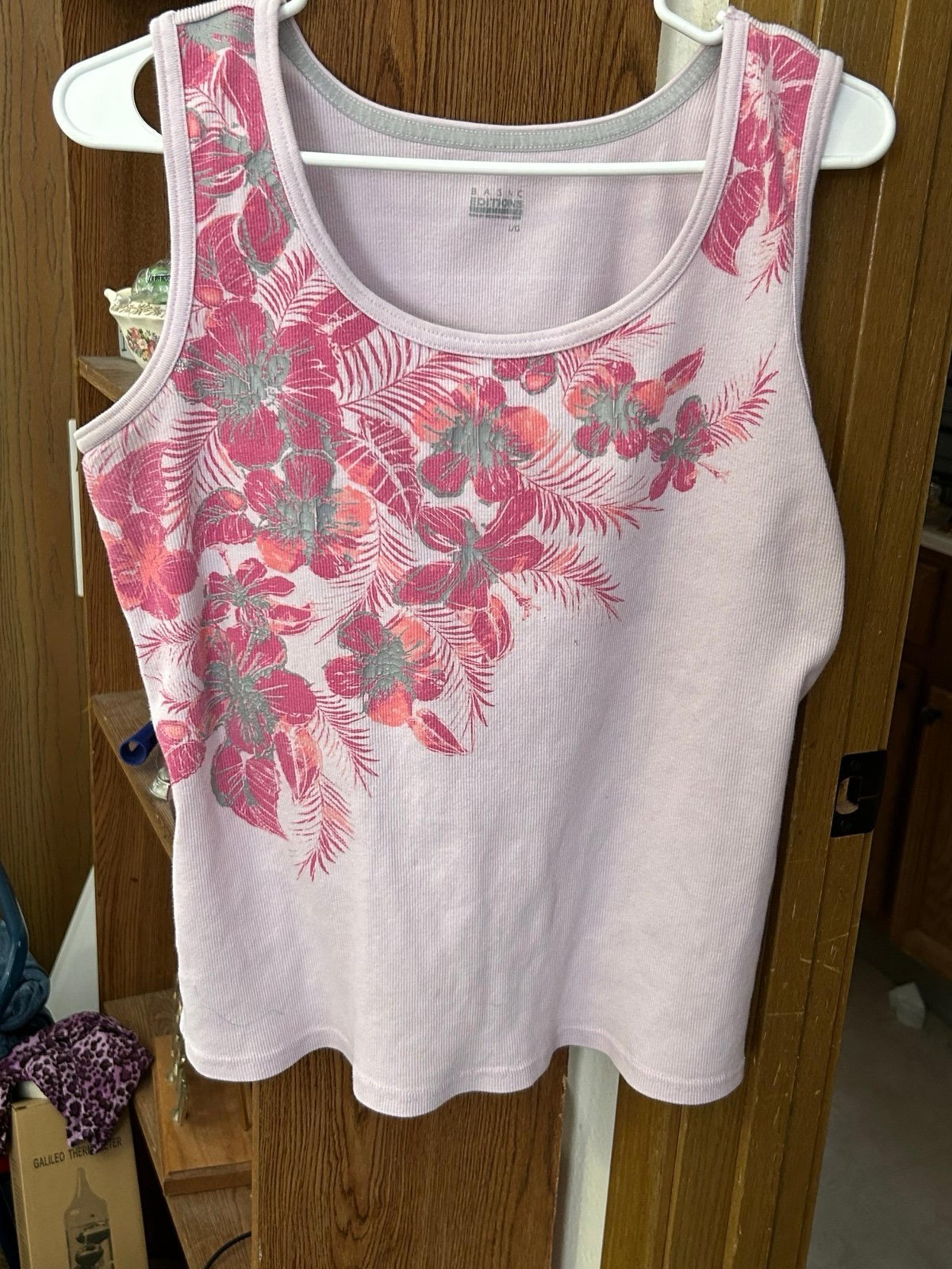 Women’s Basic Editions tank top. White with red pink silver floral design