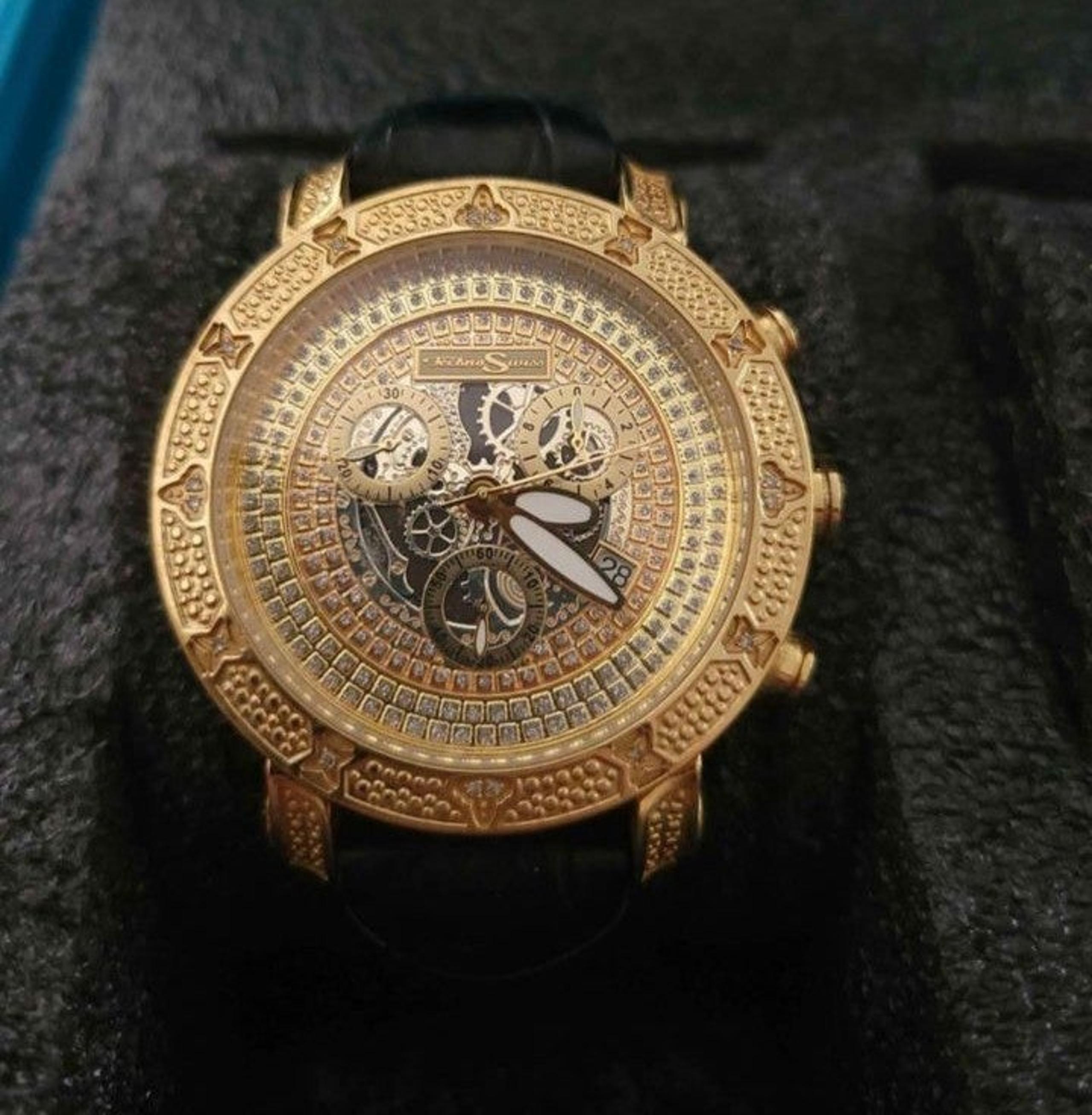 Techno swiss diamond watch
