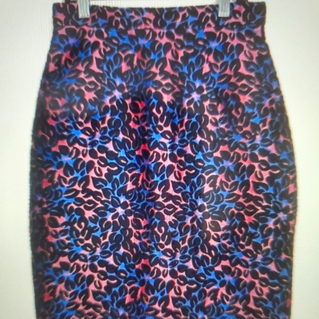 MIU MIU JACQUARD SKIRT SIZE 40 SIZE 8 IN US