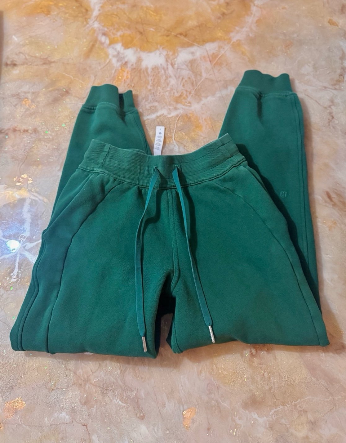 Lululemon Scuba High-Rise Jogger 7/8 Length Everglade Green size 2