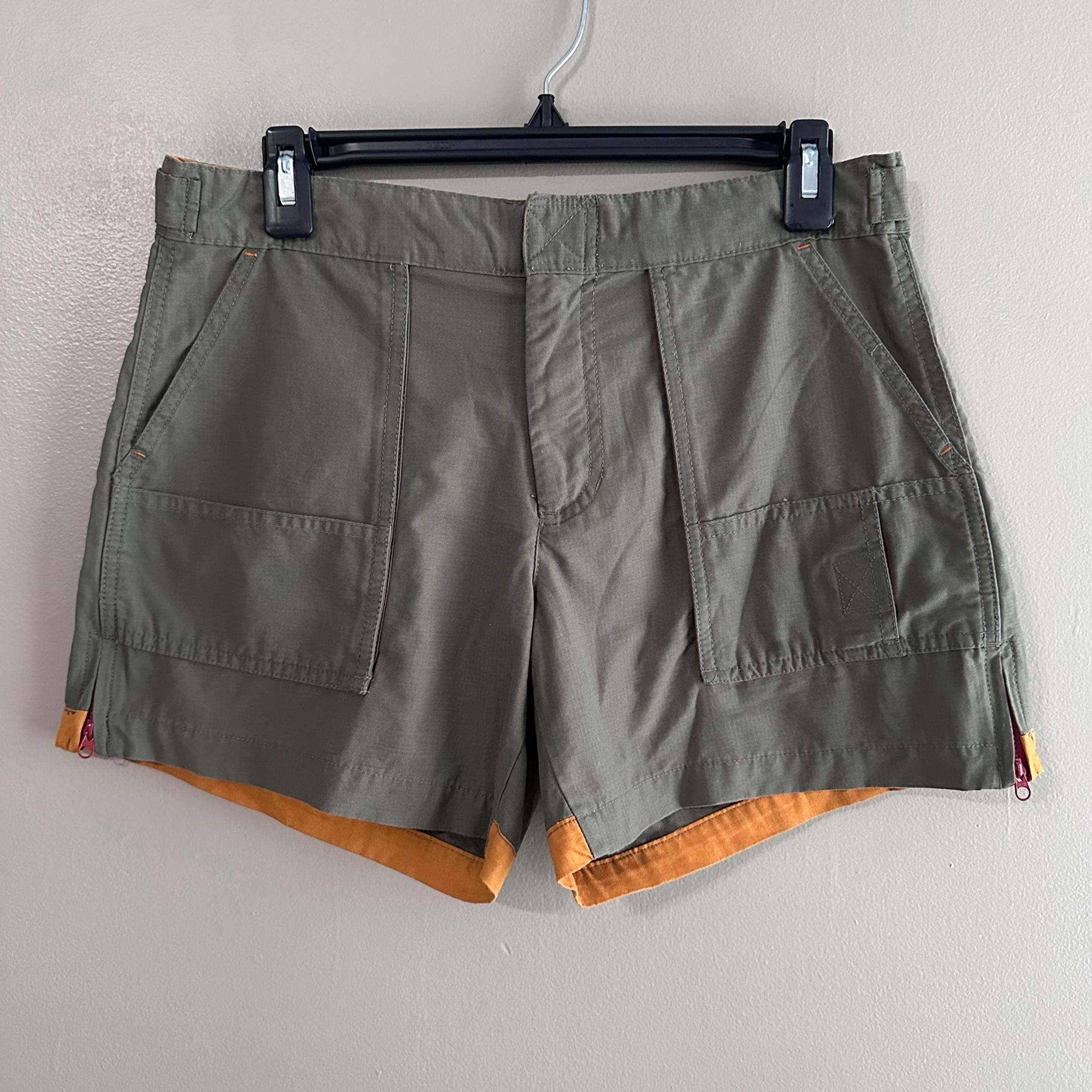 American Eagle Olive Green Base Camp Shorts Womens 4 NWT Cargo Gorpcore Y2K