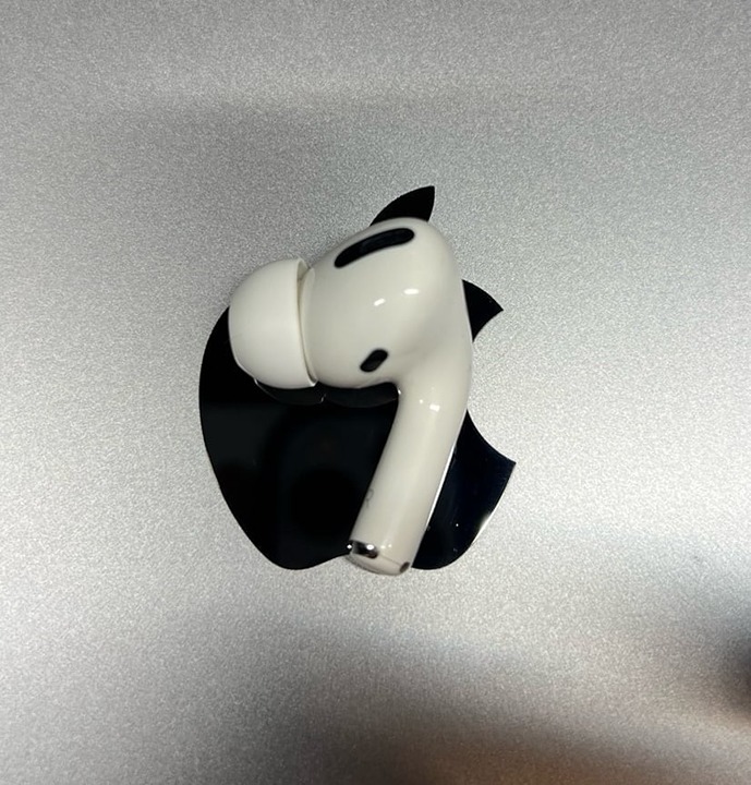 Right Authentic Apple AirPods Pro 1st Gen Replacement AirPod Only A2083