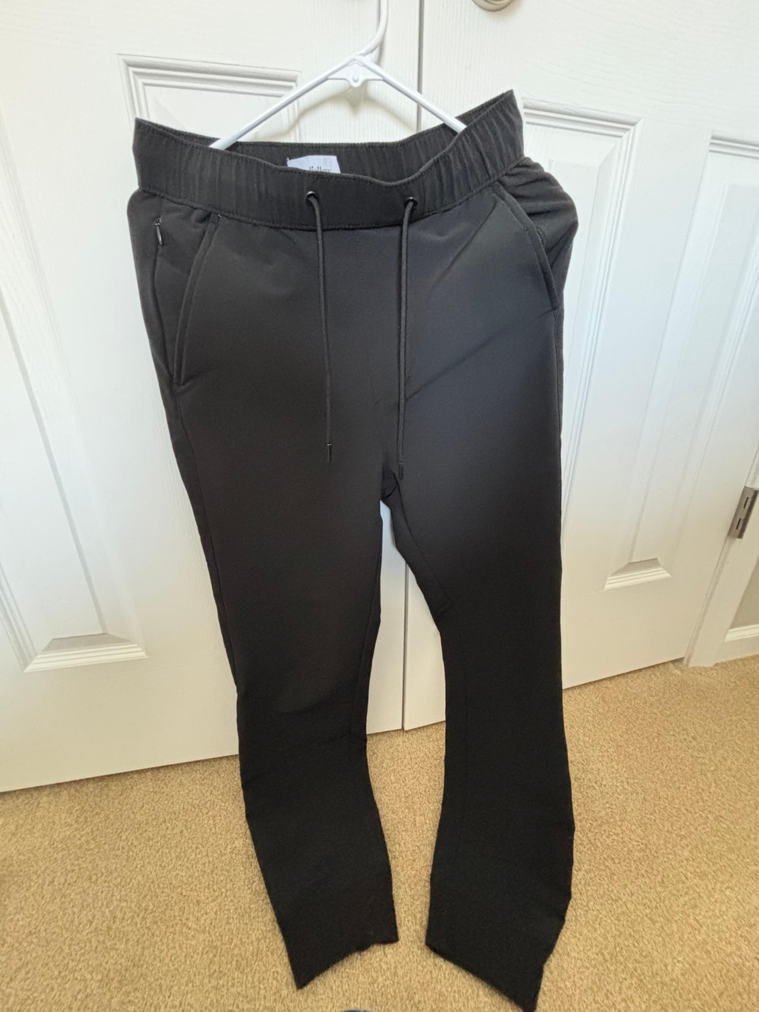 Men’s/Young Men’s Goodfellow jogger tech pants.  Size XS.   Worn once.