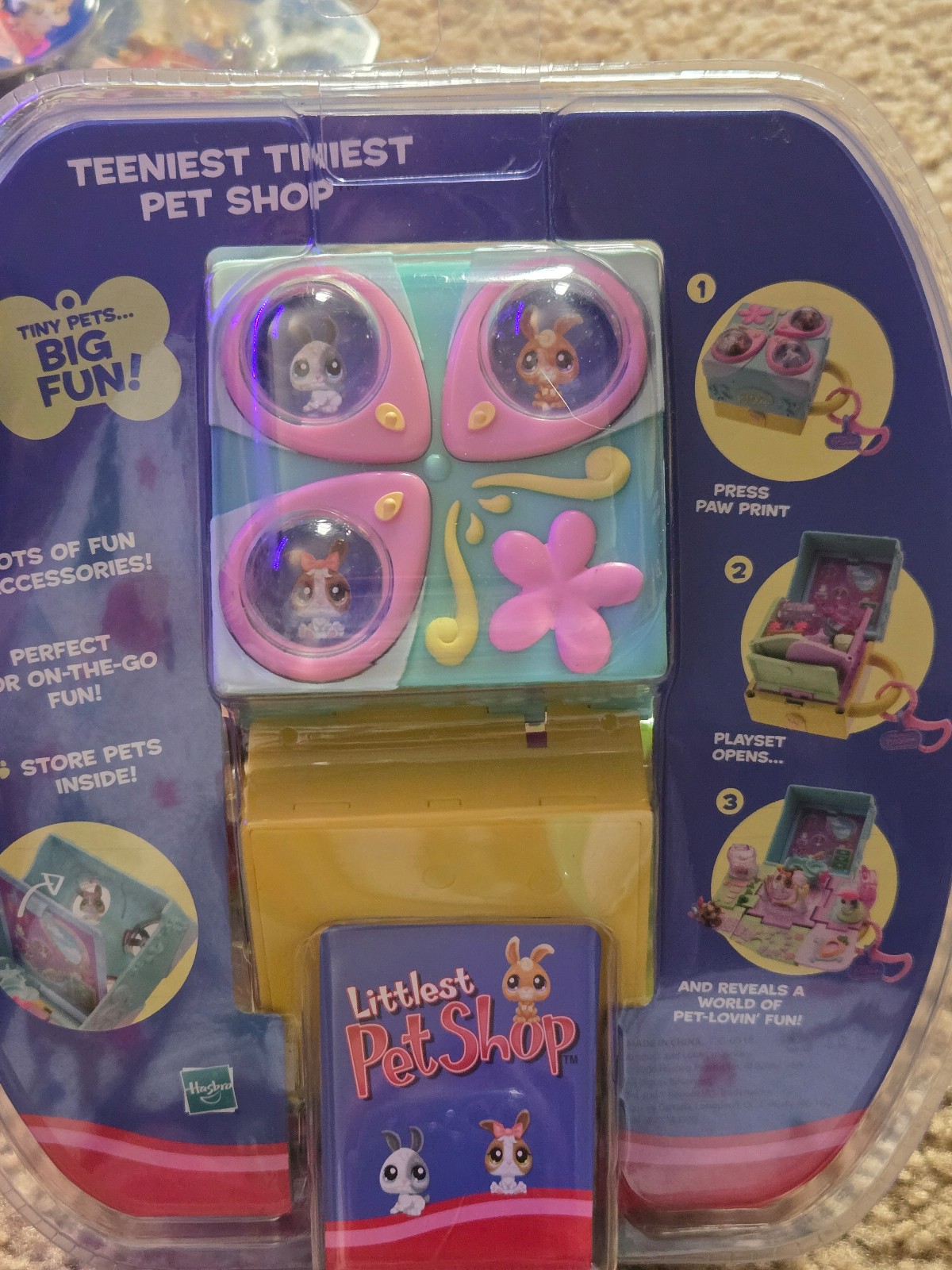 Littlest Pet Shop Teeniest Tiniest bunnies LPS