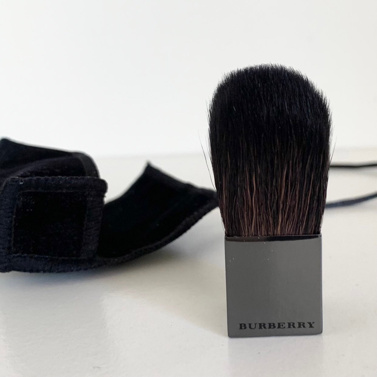Burberry kabuki blush brush