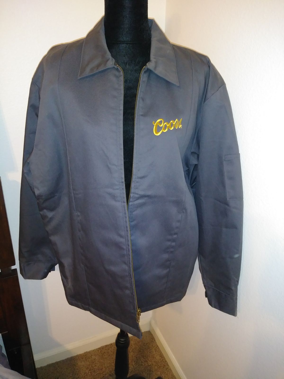 Mens zip up jacket Large