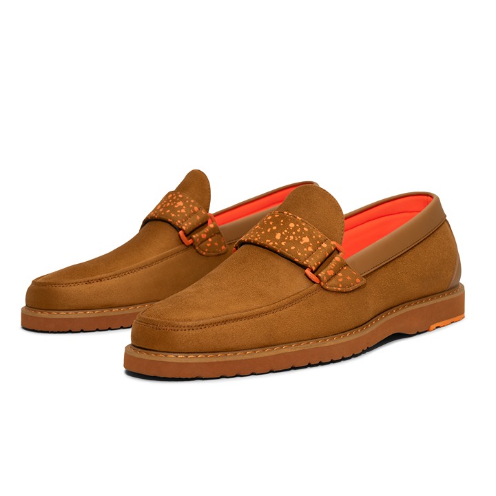 The smoothy CAMEL CASUAL LIGHT SPORT LOAFER.