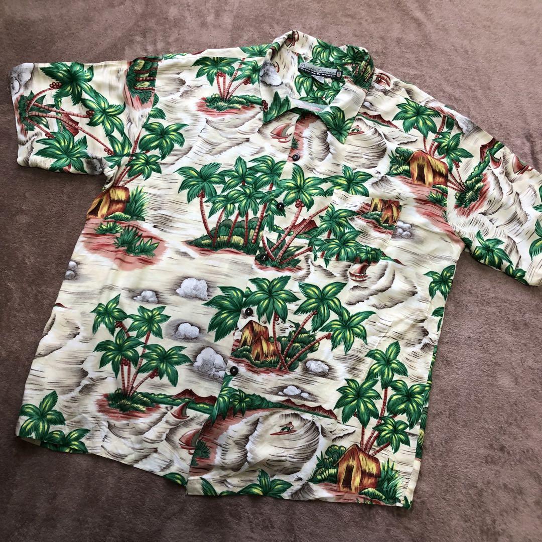 Excellent Condition Pineapple Connection Aloha Shirt, Size XL