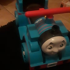 electronic Thomas the train and track