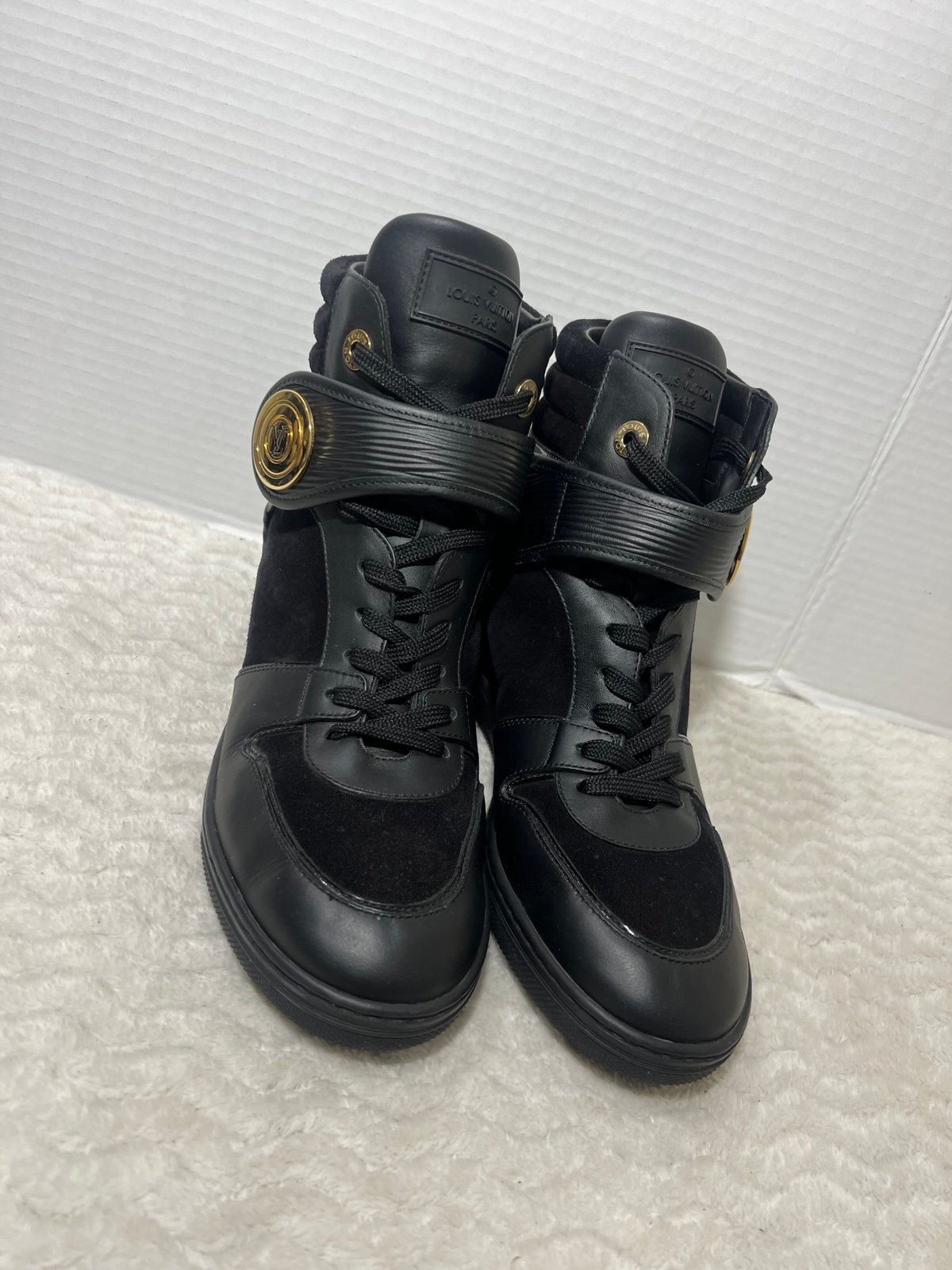 Louis Vuitton Women’s Sz 39.5 US 9 Black Leather High Top Fashion Wedge Sneakers
