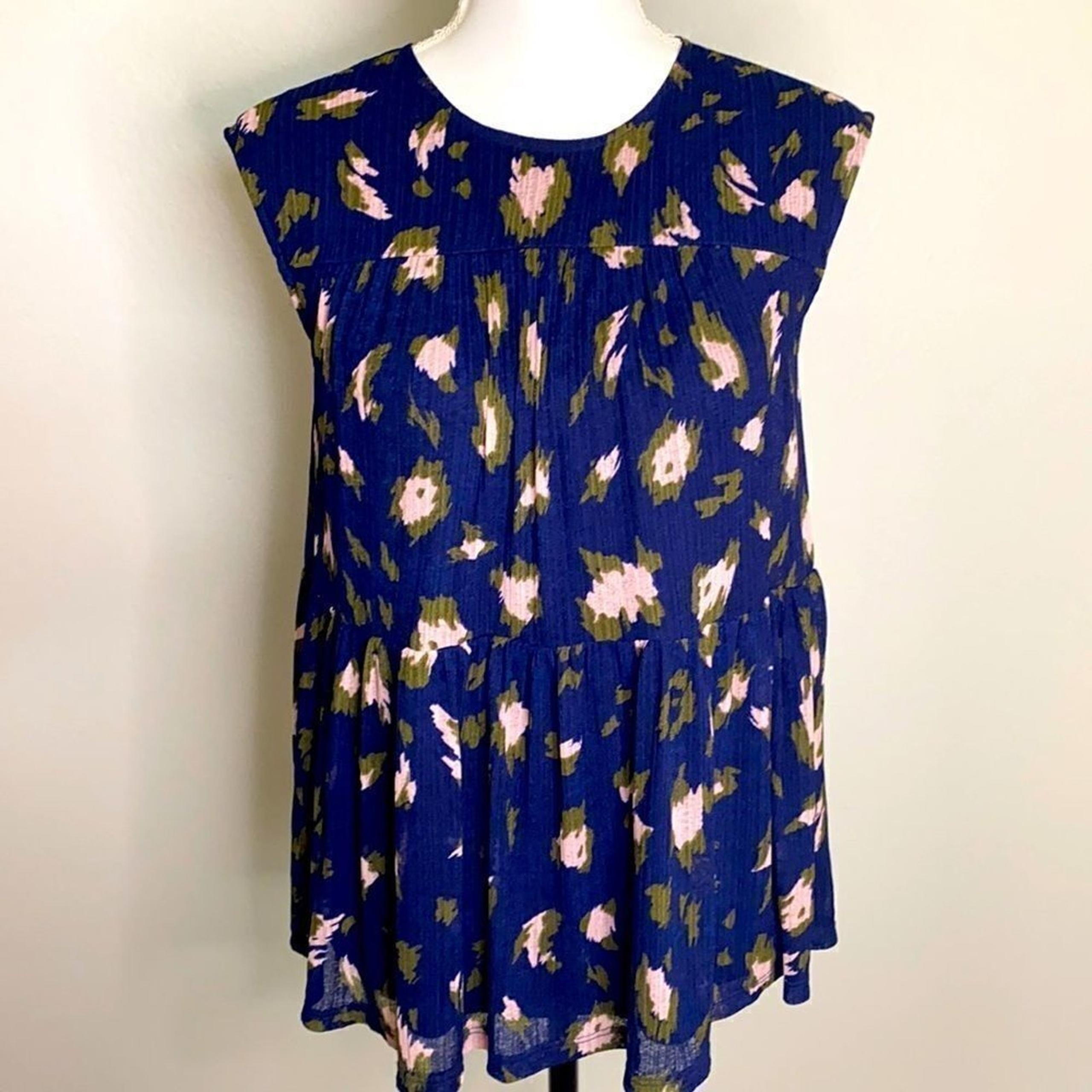 Juicy Couture XS Flowy Navy Print Top EUC