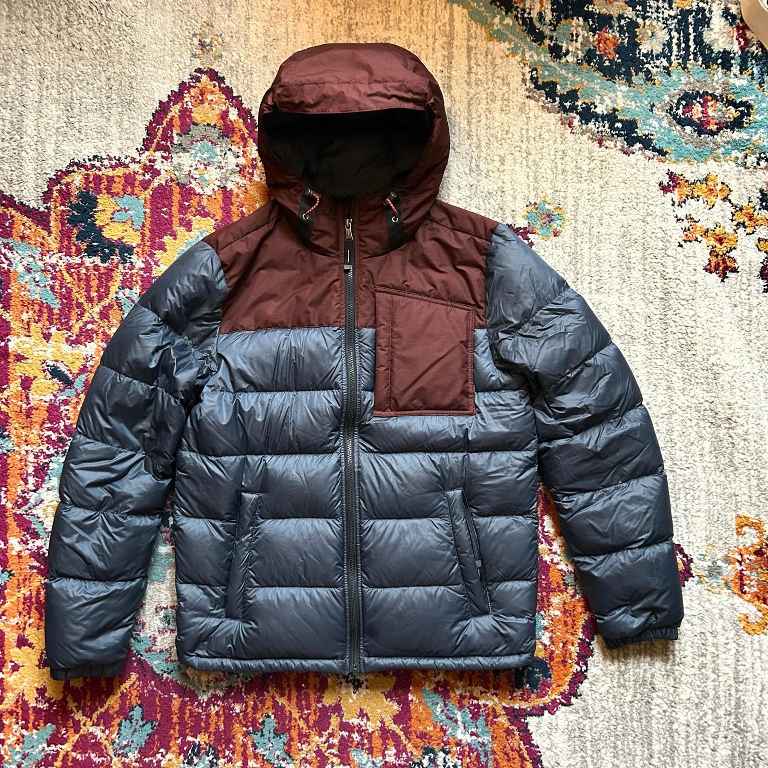 prAna Men’s Blue and Red Zip Up Puffer Jacket Size SM