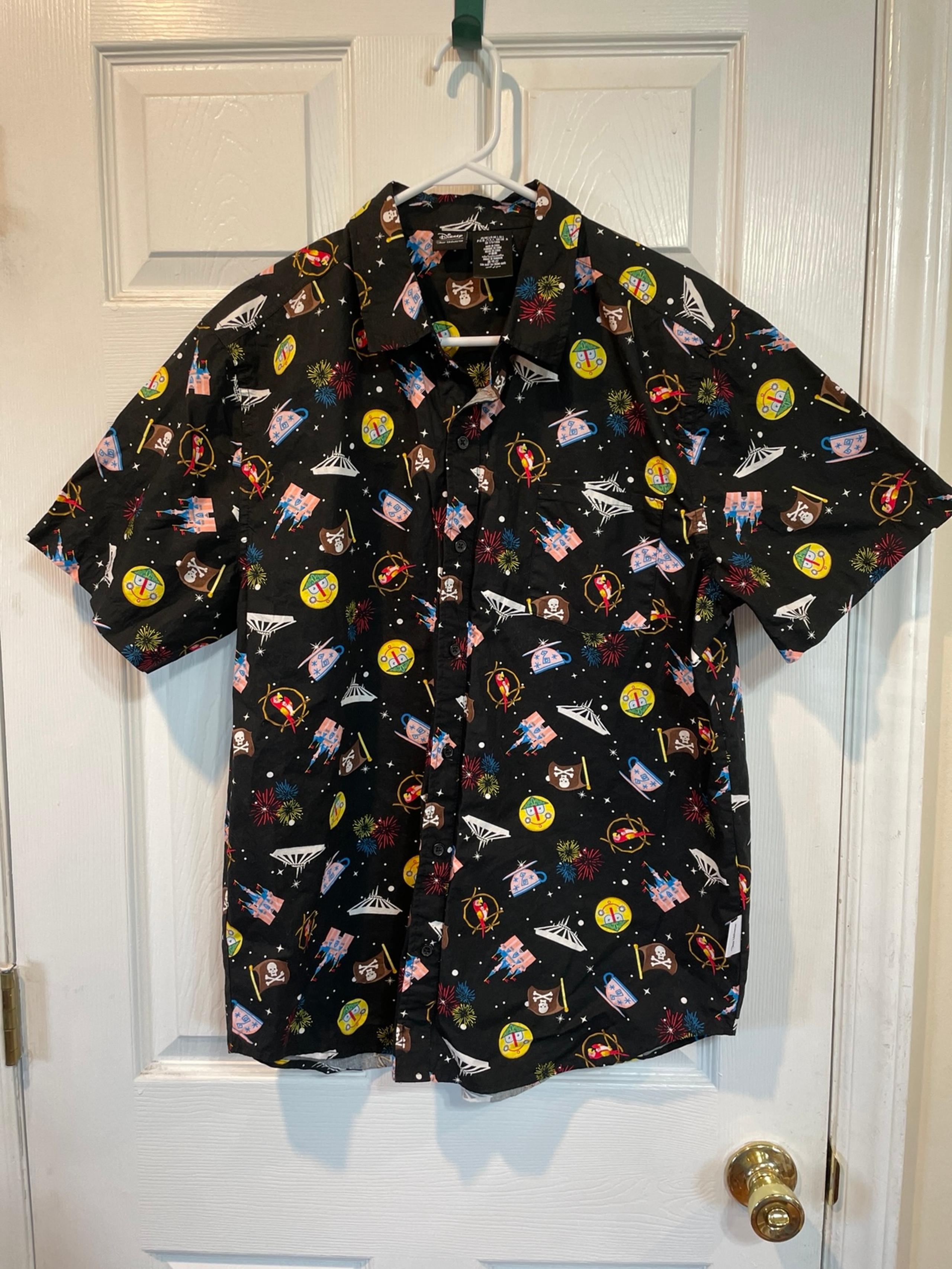 Disney Universe Magic Kingdom Icons Button Down Shirt Men's L Fireworks Ride