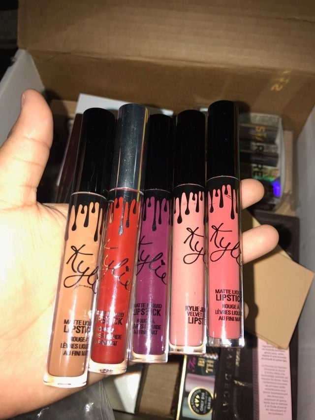 5 Kylie Matte Lipsticks