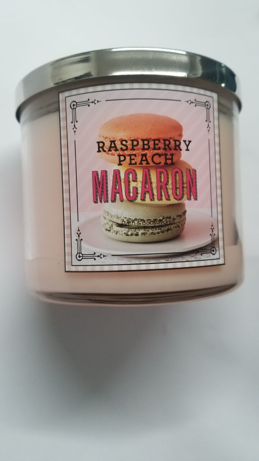 BBW Candle- raspberry peach macaron