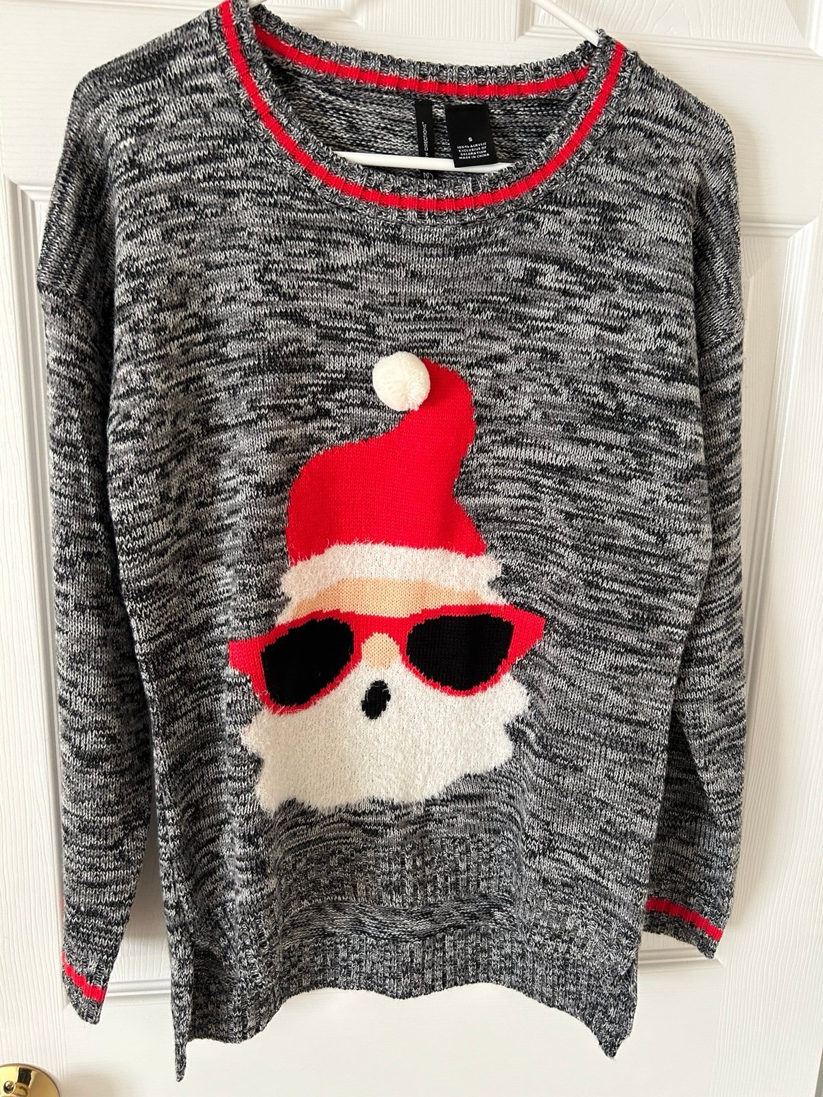 Women’s NWT New Directions Holiday Sweater size small