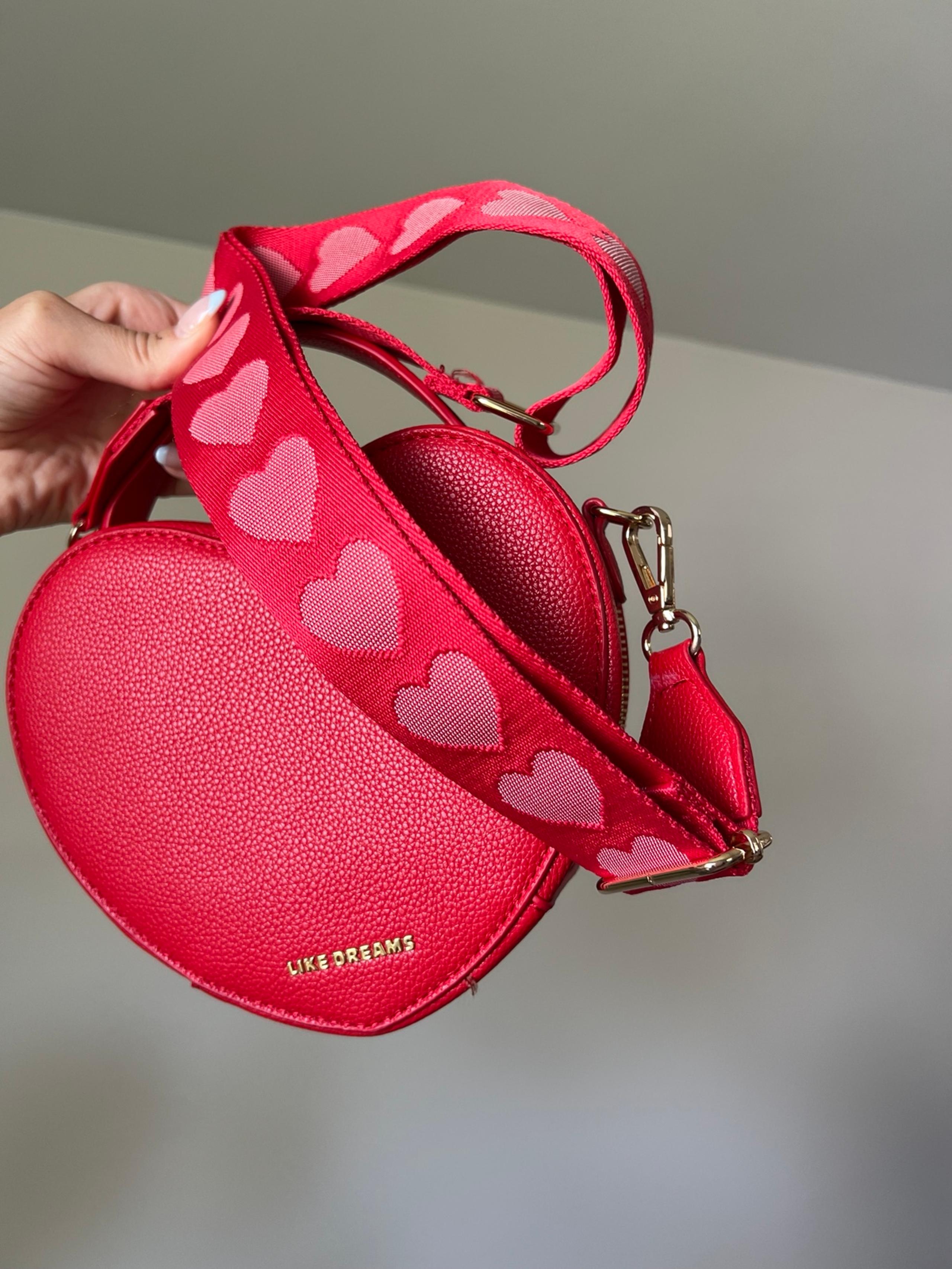 Like Dreams Heart Shaped Purse Crossbody Bag