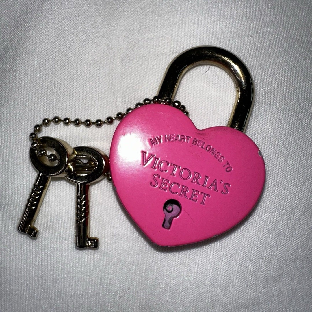 Victoria's Secret Vintage RARE Pink Heart Lock and 2 Keys Barbiecore HTF Y2K EUC