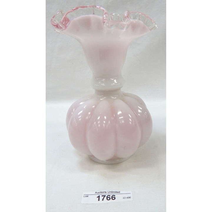 131/1766 Vintage Fenton Pink Silvercrest Melon Vase 6