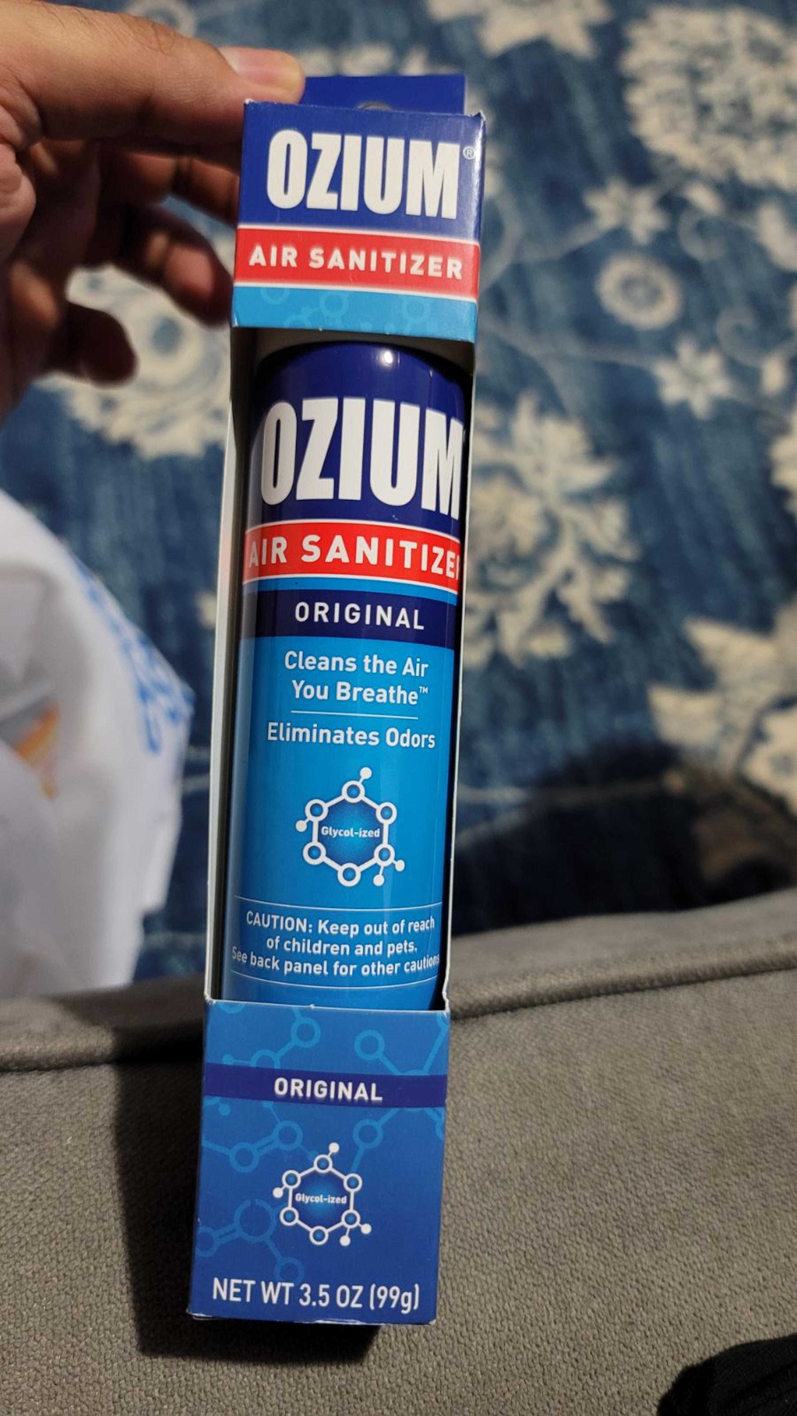Ozium air sanitizer spray