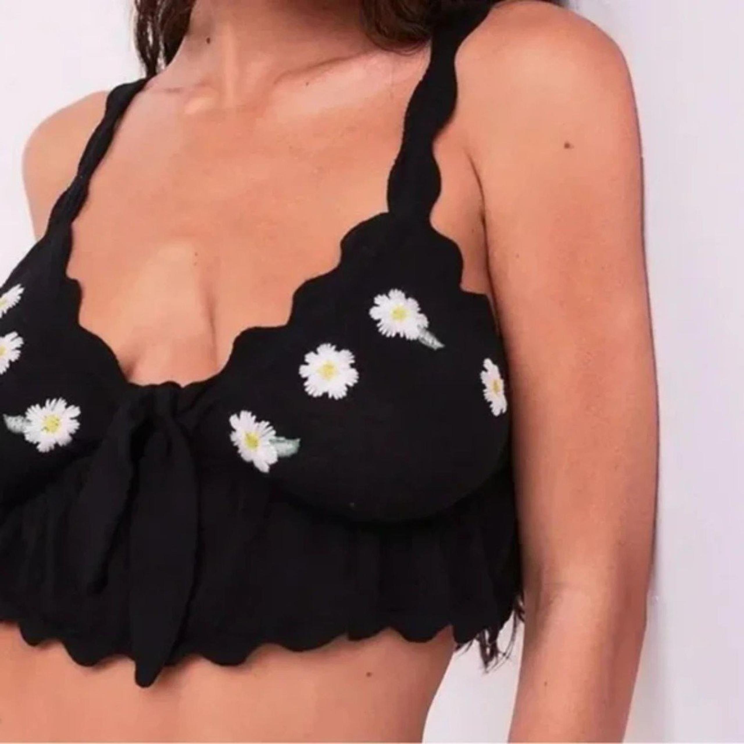 FOR LOVE & LEMONS Daisy Knit Crop Top Sz XS