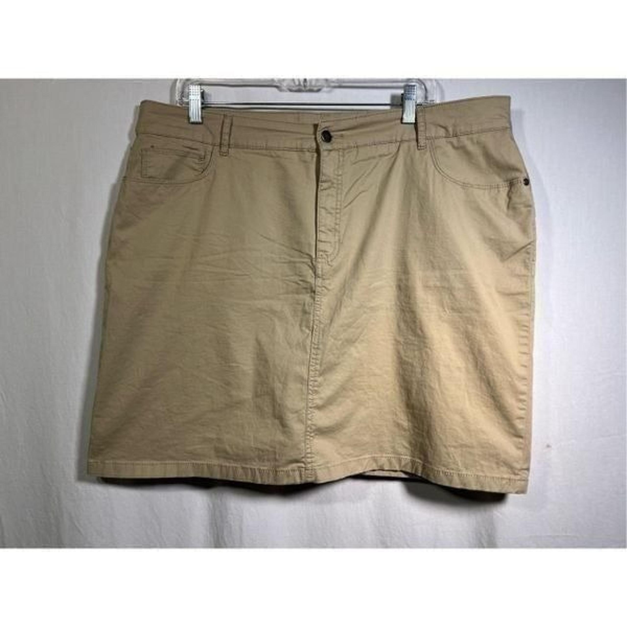 Croft & Barrow Women’s Skort Tan in Color Size 16W Stretch