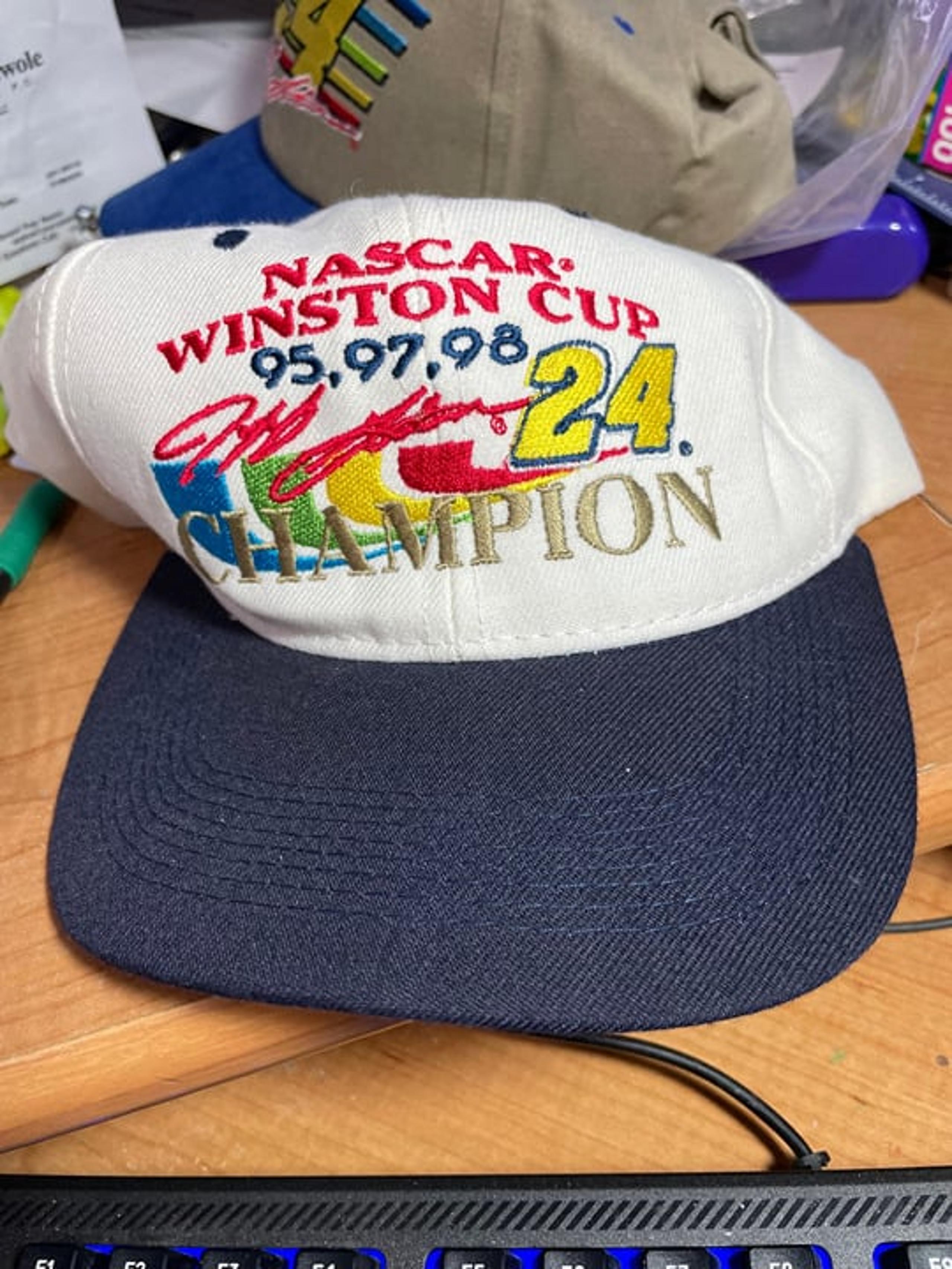 Vintage JEFF GORDON NASCAR WINSTON CUP CHAMPION 95, 97, 98 GOOD CONDITION