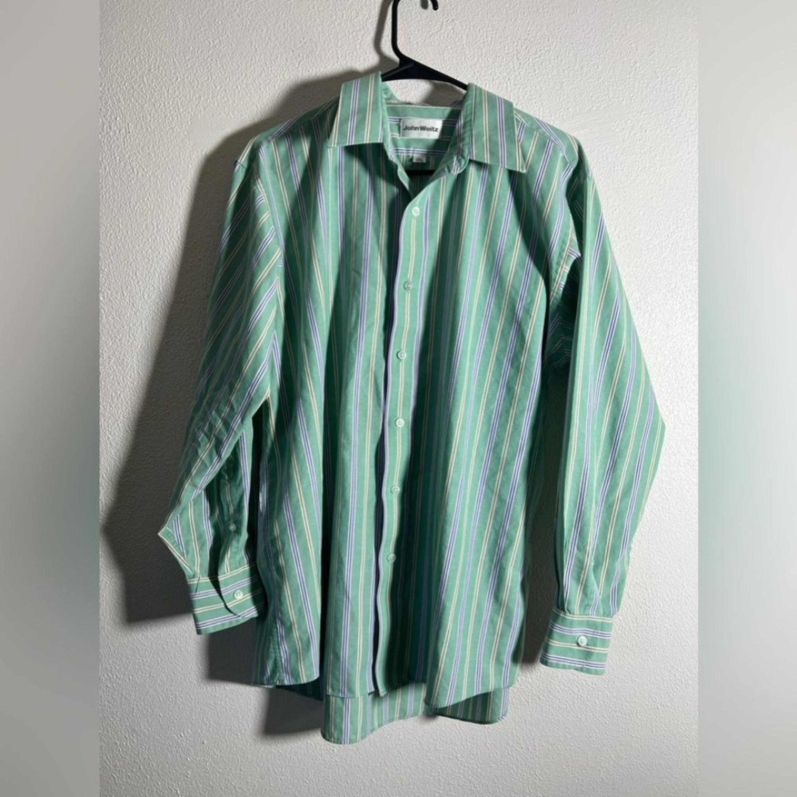 Vintage John Weitz button up shirt