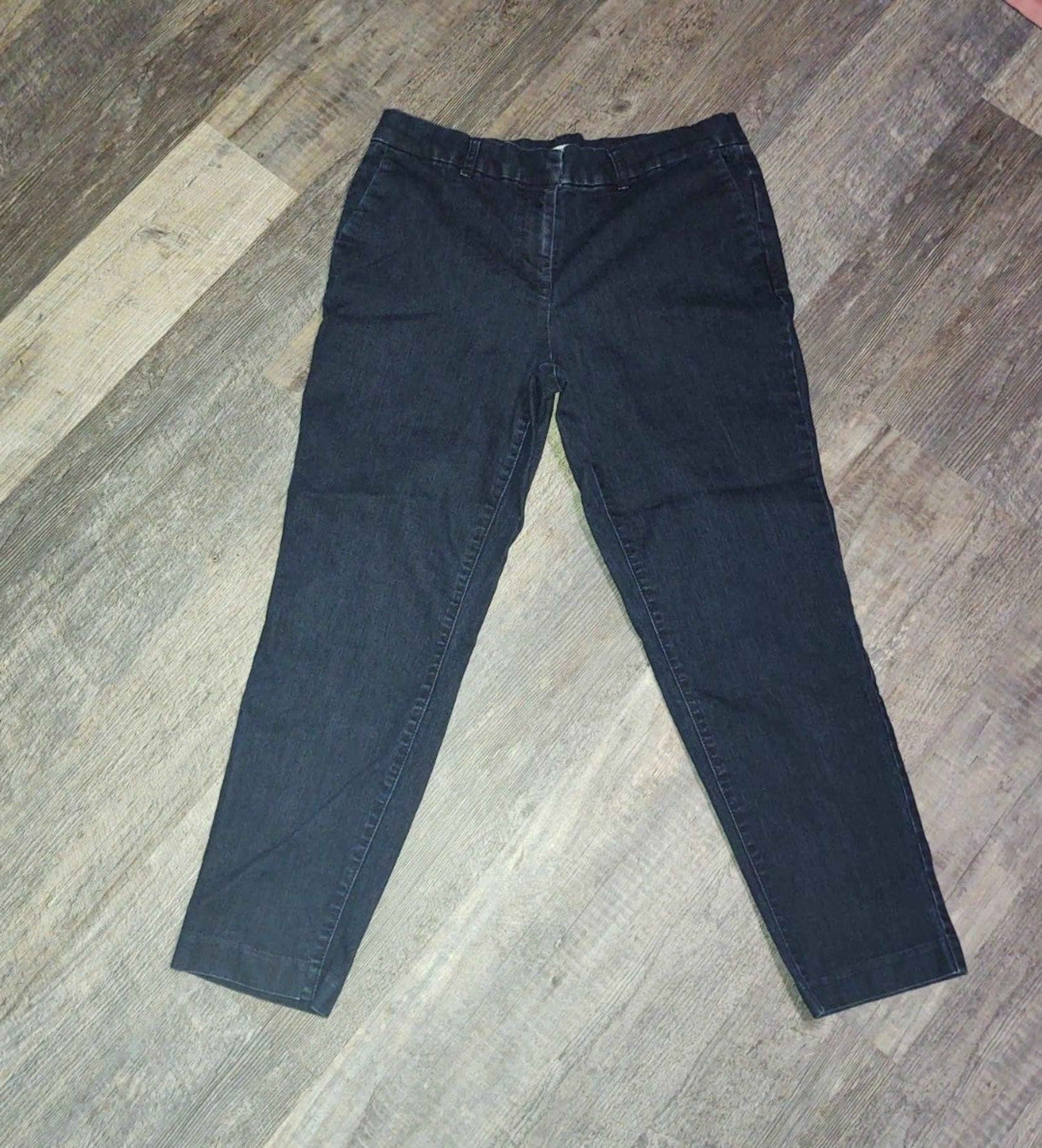 Liz Claiborne jeans size 12