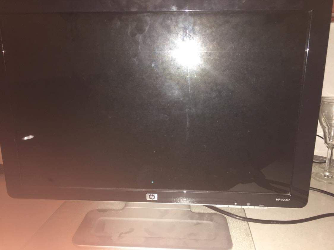 Hp w2007 pc monitor