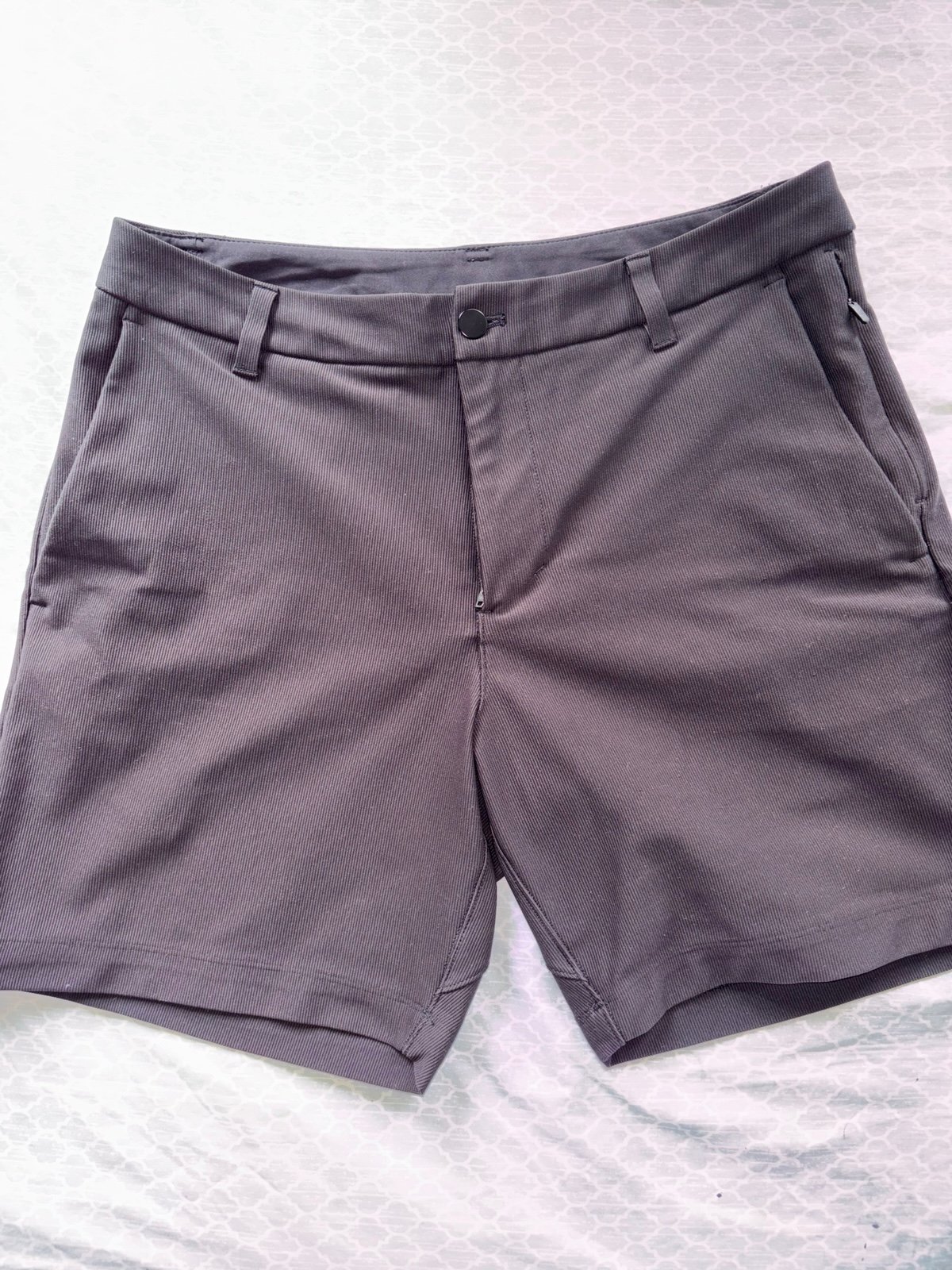 Men’s Lululemon Commission Shorts (32)