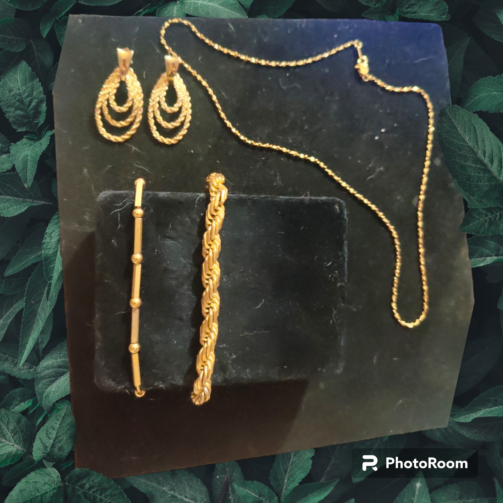 Gold untested jewelry lot