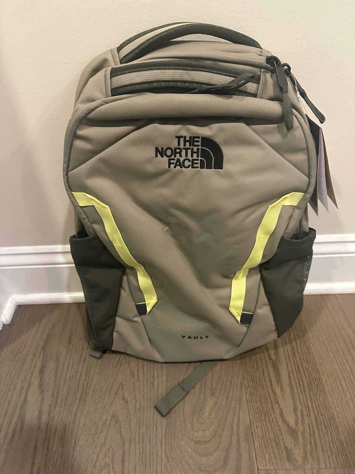 NWT North Face Vault Backpack