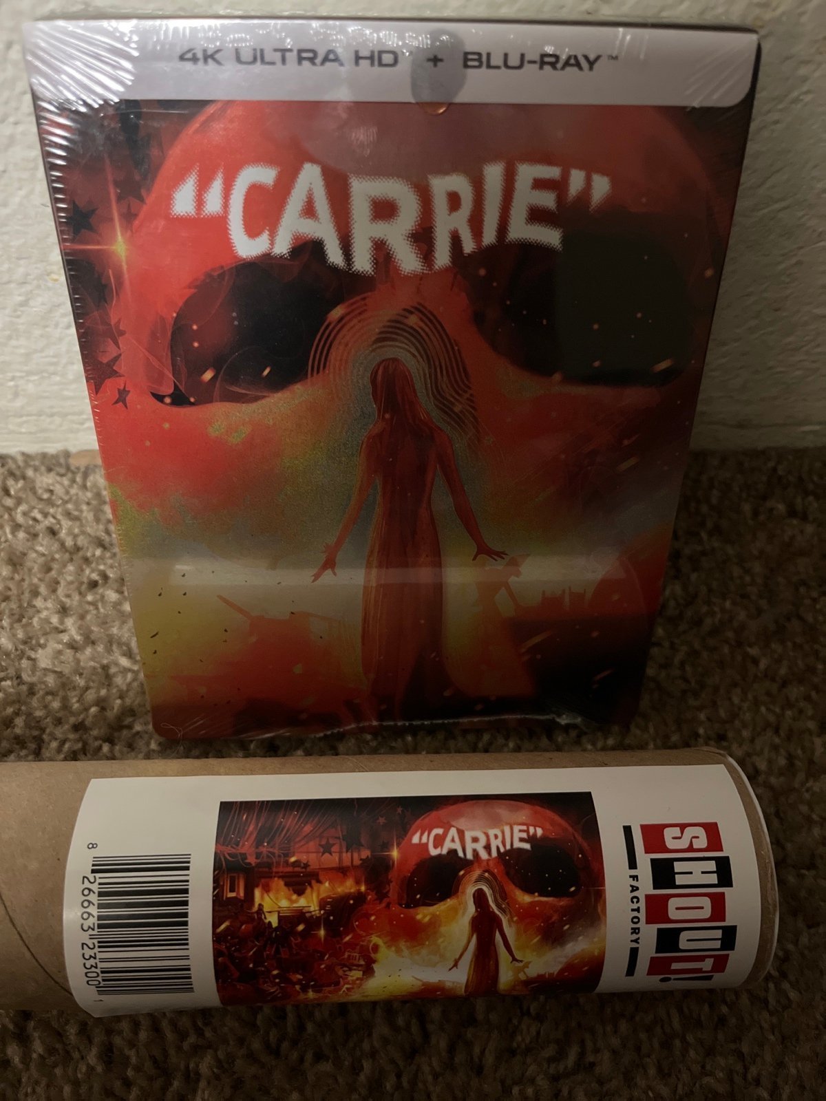 Carrie 4k Steelbook with Poster