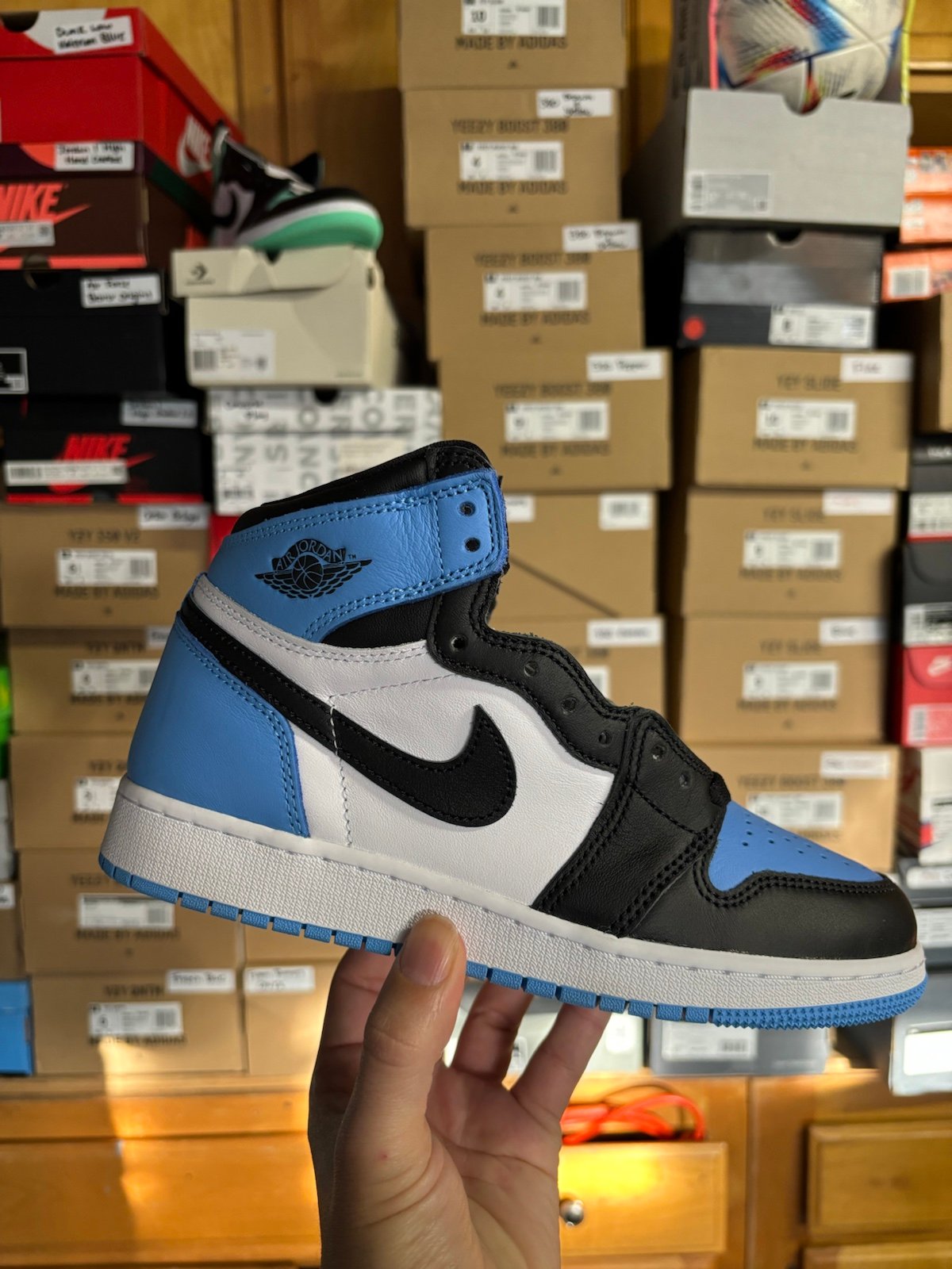 Jordan 1 High UNC