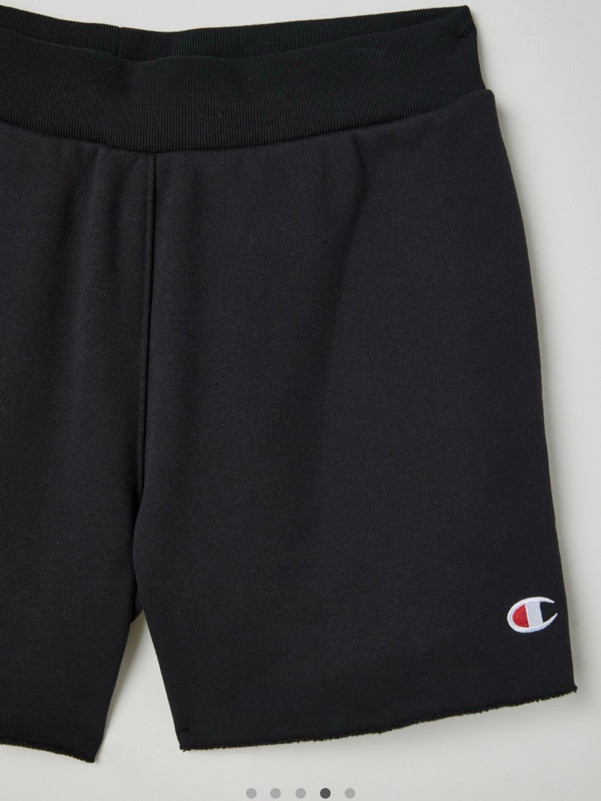 Champion UO Exclusive Reverse Weave 5” Cutoff Short Size M