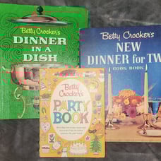 Betty Crocker Bundle-Dinner In A Dish 1965, Party Book 1960, New DINNER for TWO