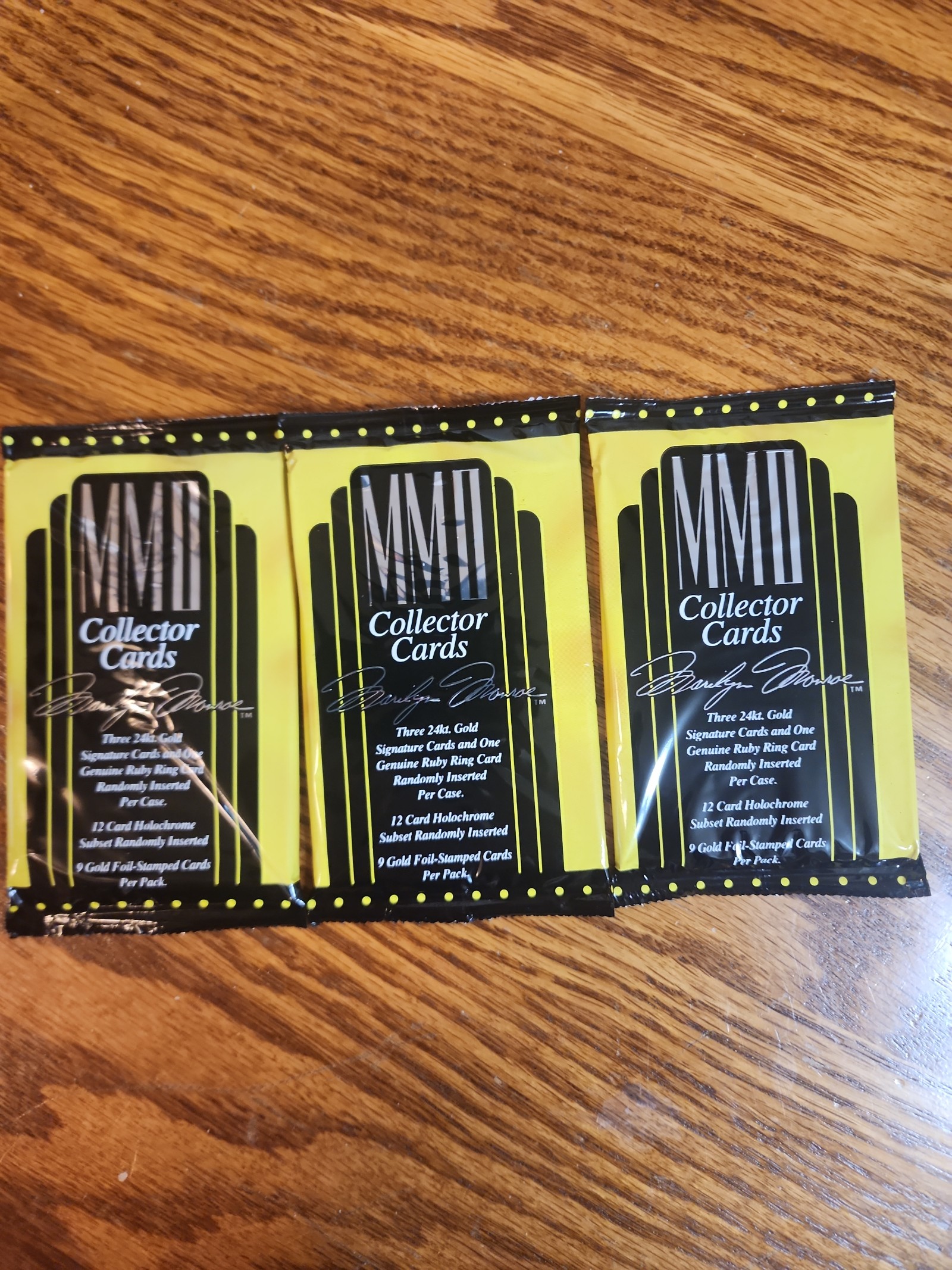 1995 Marilyn Monroe card packs
