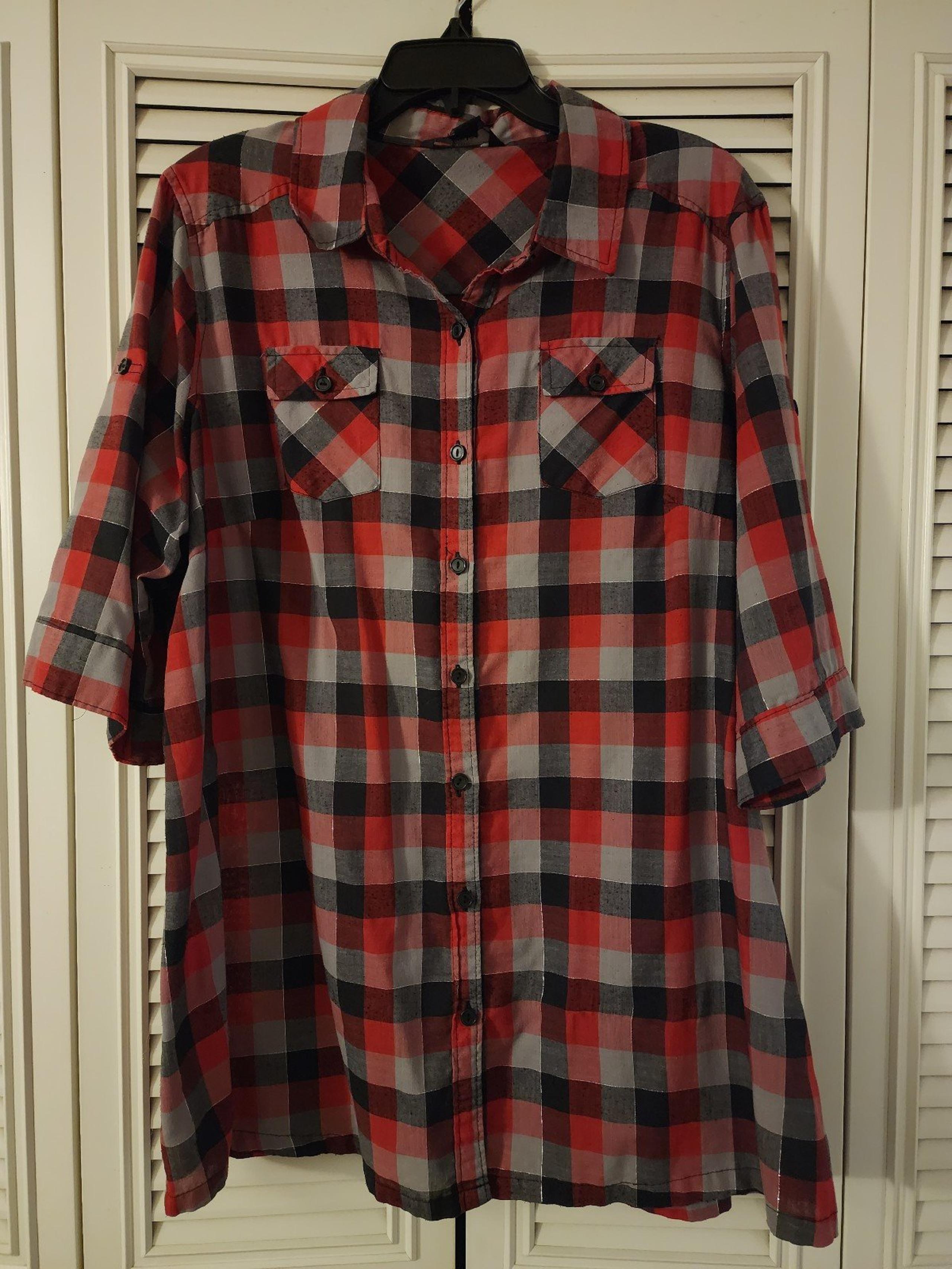 Plaid Button-up blouse