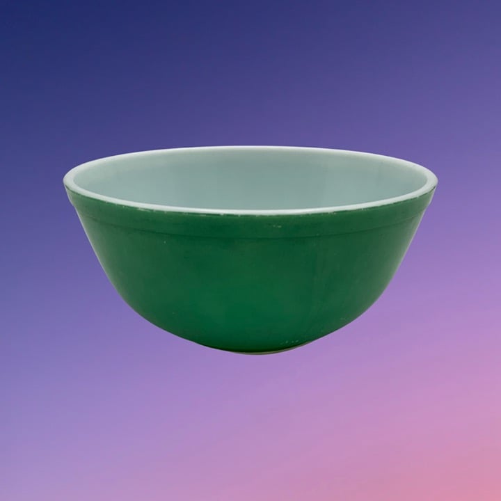 Pyrex Green 8 Mixing Bowl (403)