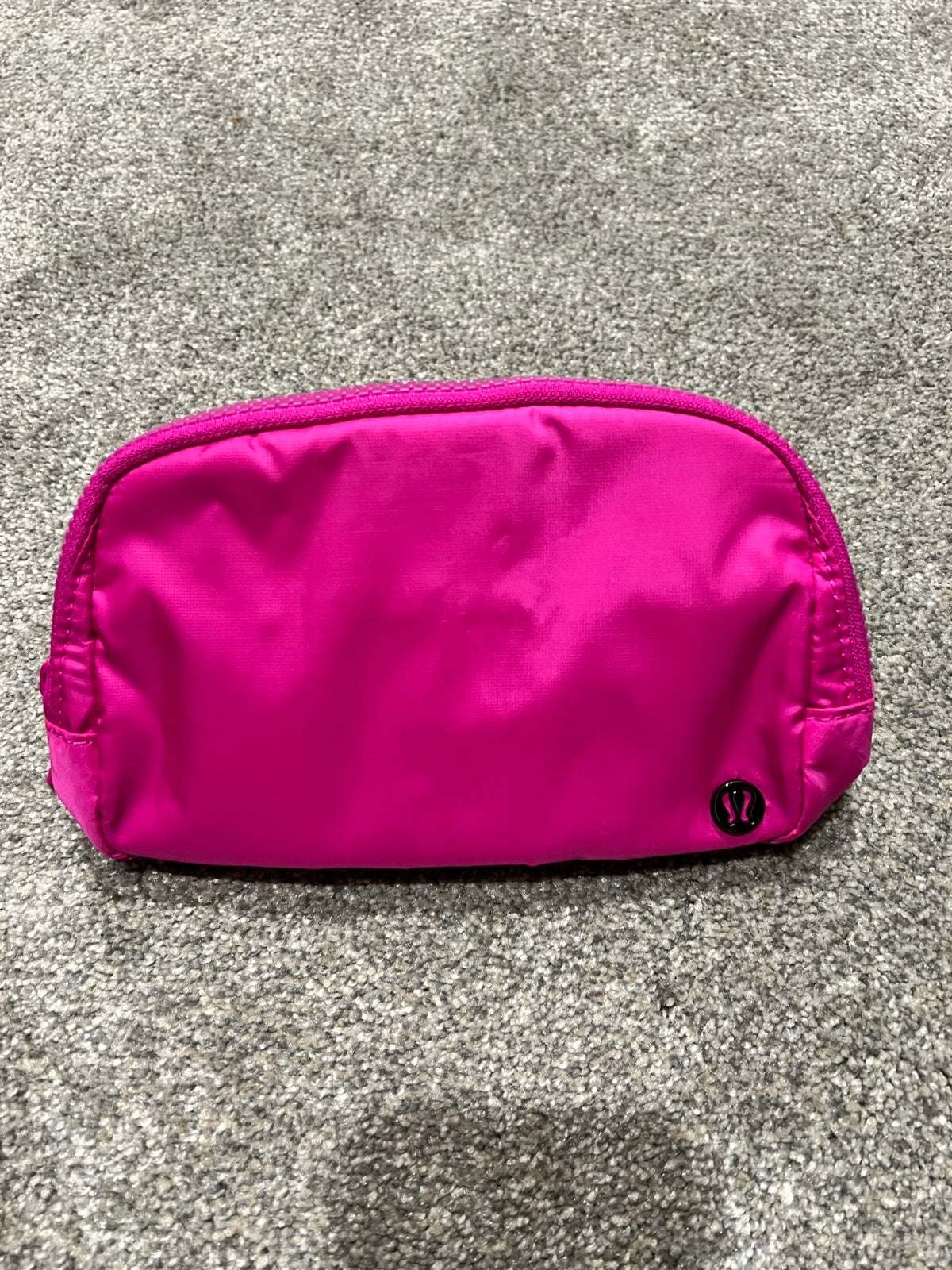 Lululemon OG belt bag in highlight purple NWT