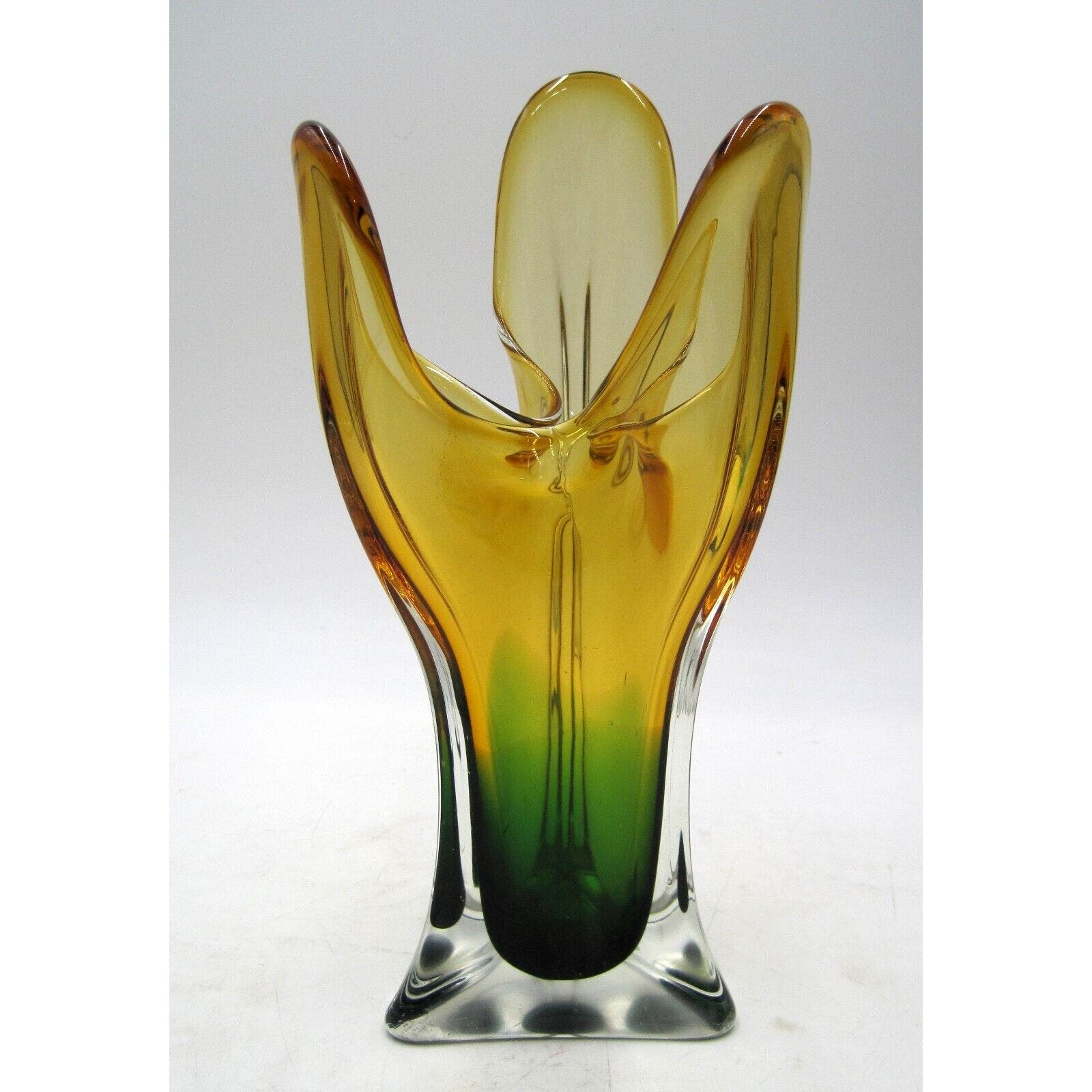 Vintage Japanese IWATSU HINERI Amber Green ART GLASS Trilobate Vase - 11.5
