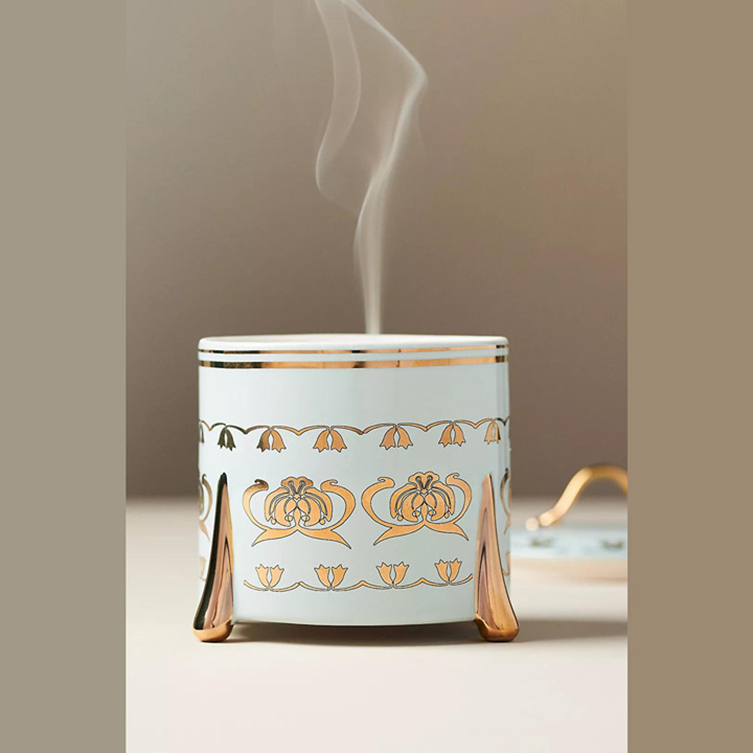 NEW The Met x Anthropologie Floral Sueded Rose Ceramic Candle - Blue