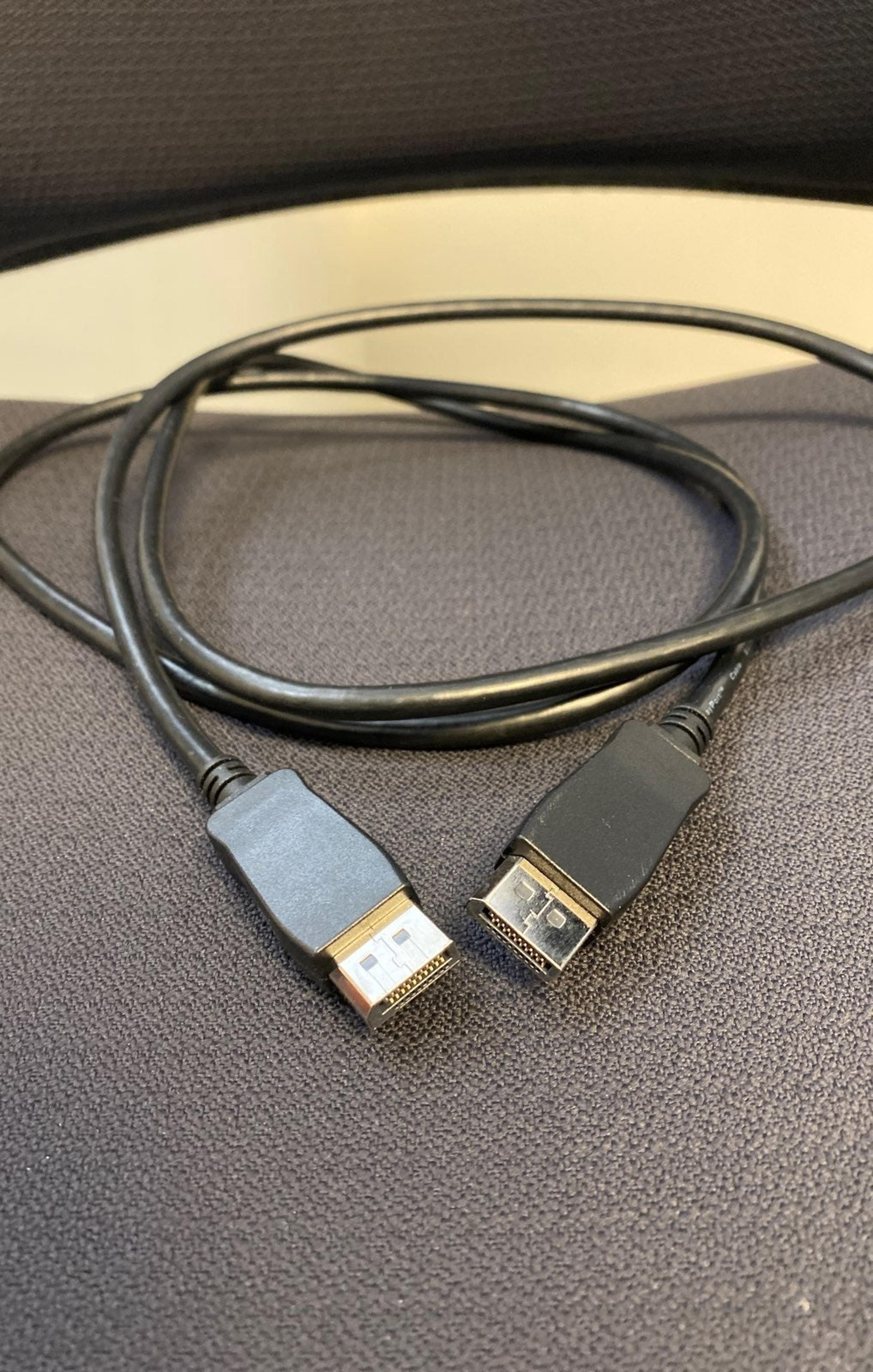 Display port cable New x2