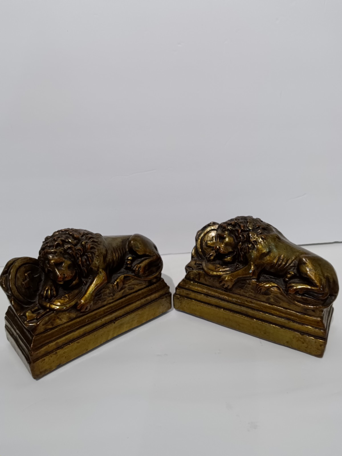 Lion of Lucerne Art Craft vintage bookends figures